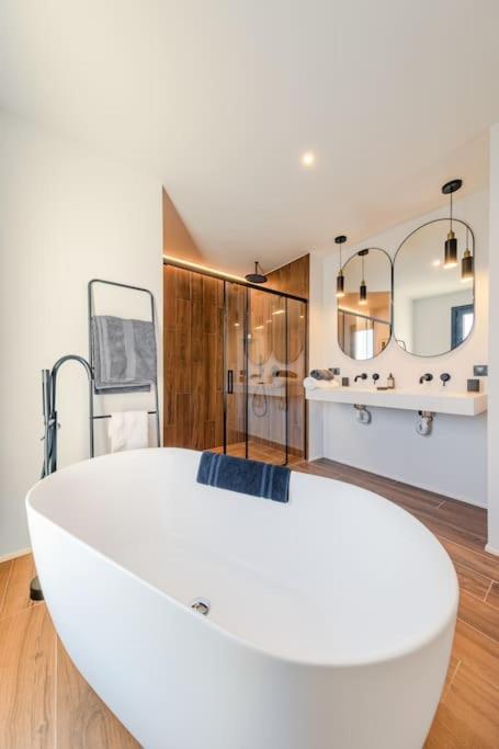 Villa Con Piscina Privada Gelves