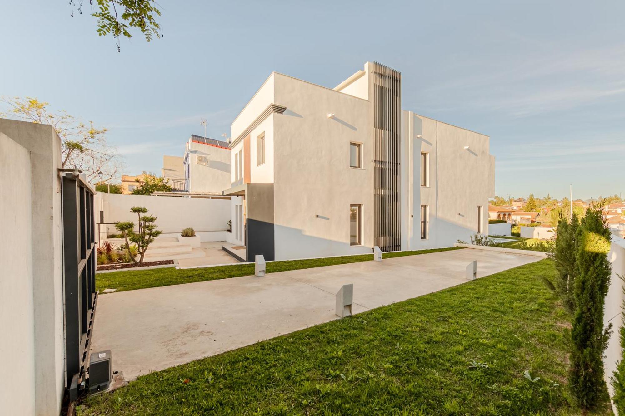 Con Piscina Privada